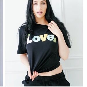 Spread Love Black Graphic Women's Tshirt Heavy cotton